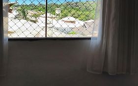Casa em condomínio com piscina na Praia Rasa